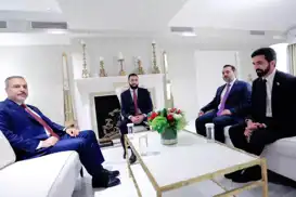 Wezîr Fîdan, bi Serokkomarê Sûrîyeyê Şara re hat cem hev