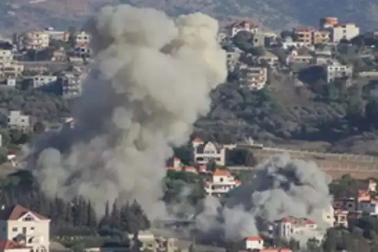 Israeli forces blow up three houses in southern Lebanon, violating ceasefire
