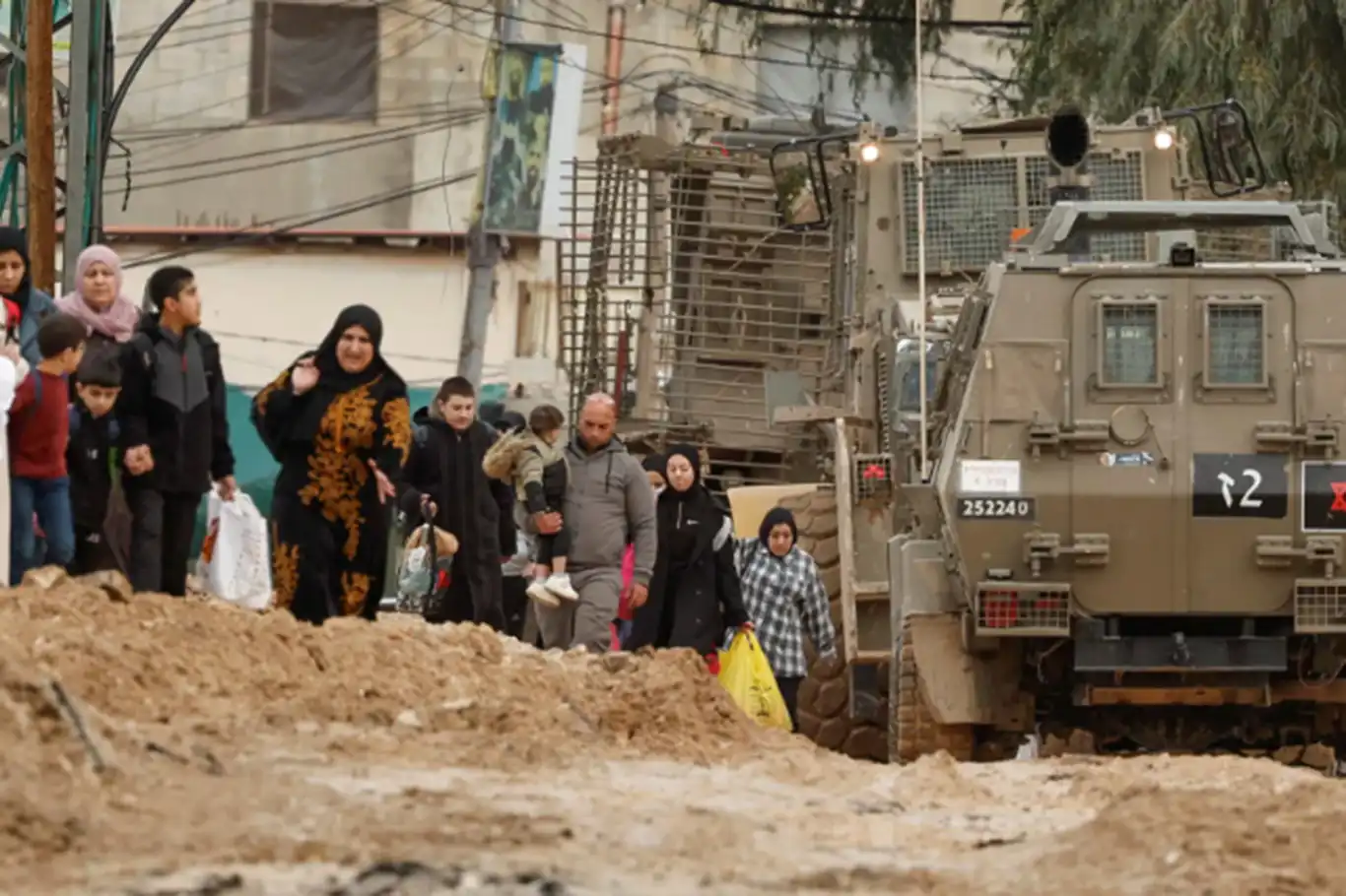Israeli forces continue devastating assault on Jenin for 295th consecutive day
