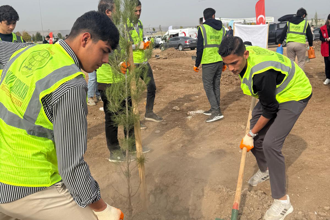 Umut Kervanı'ndan Milli Ağaçlandırma Günü'ne destek
