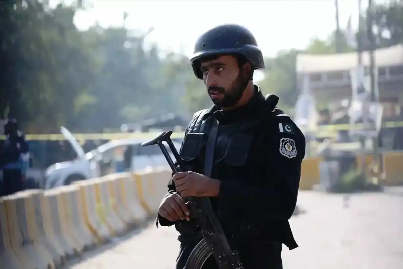 At least 12 Dead, 21 wounded in suicide attack outside Pakistan courthouse