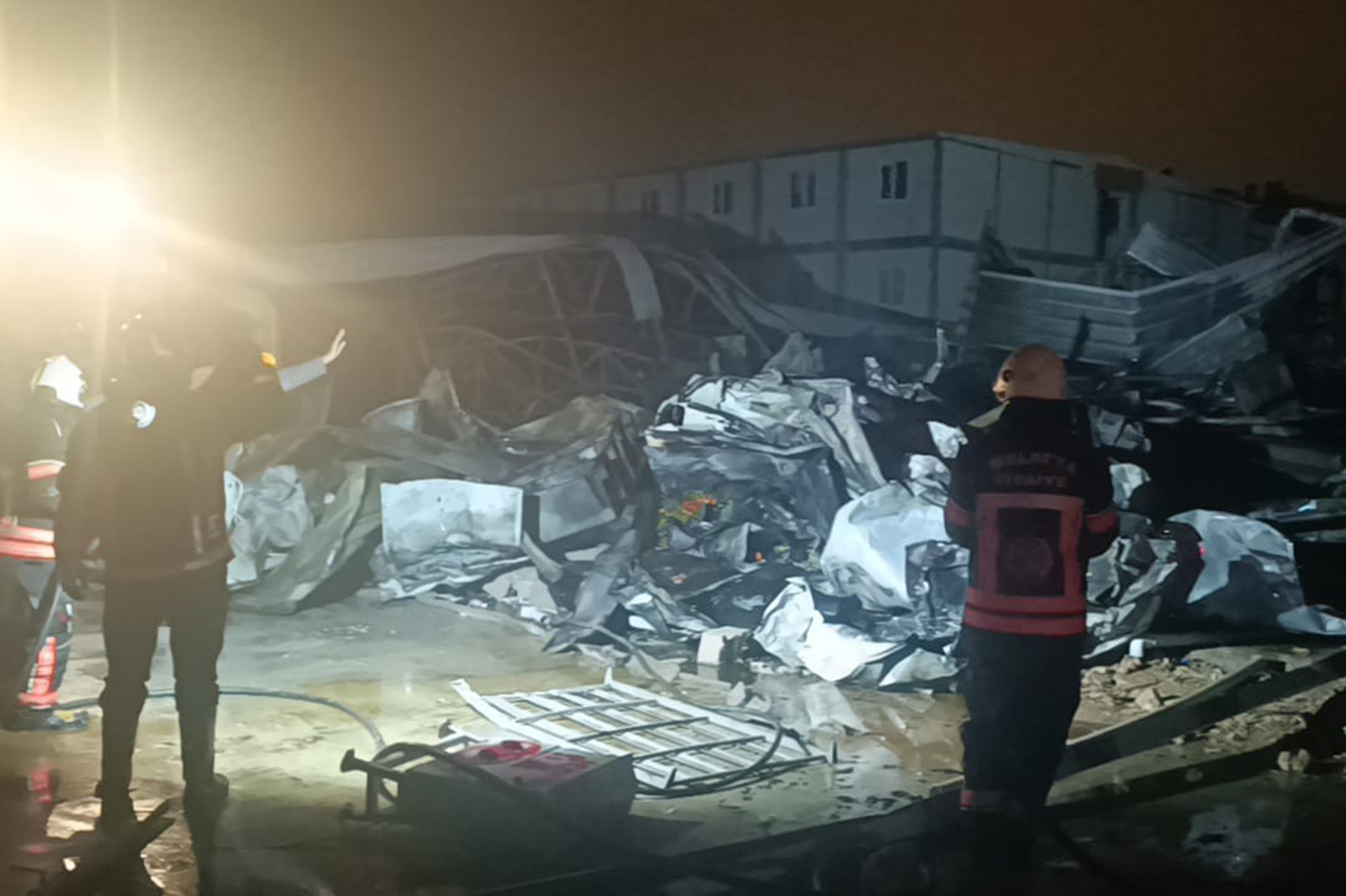 Malatya'da TOKİ şantiyesinde korkutan yangın