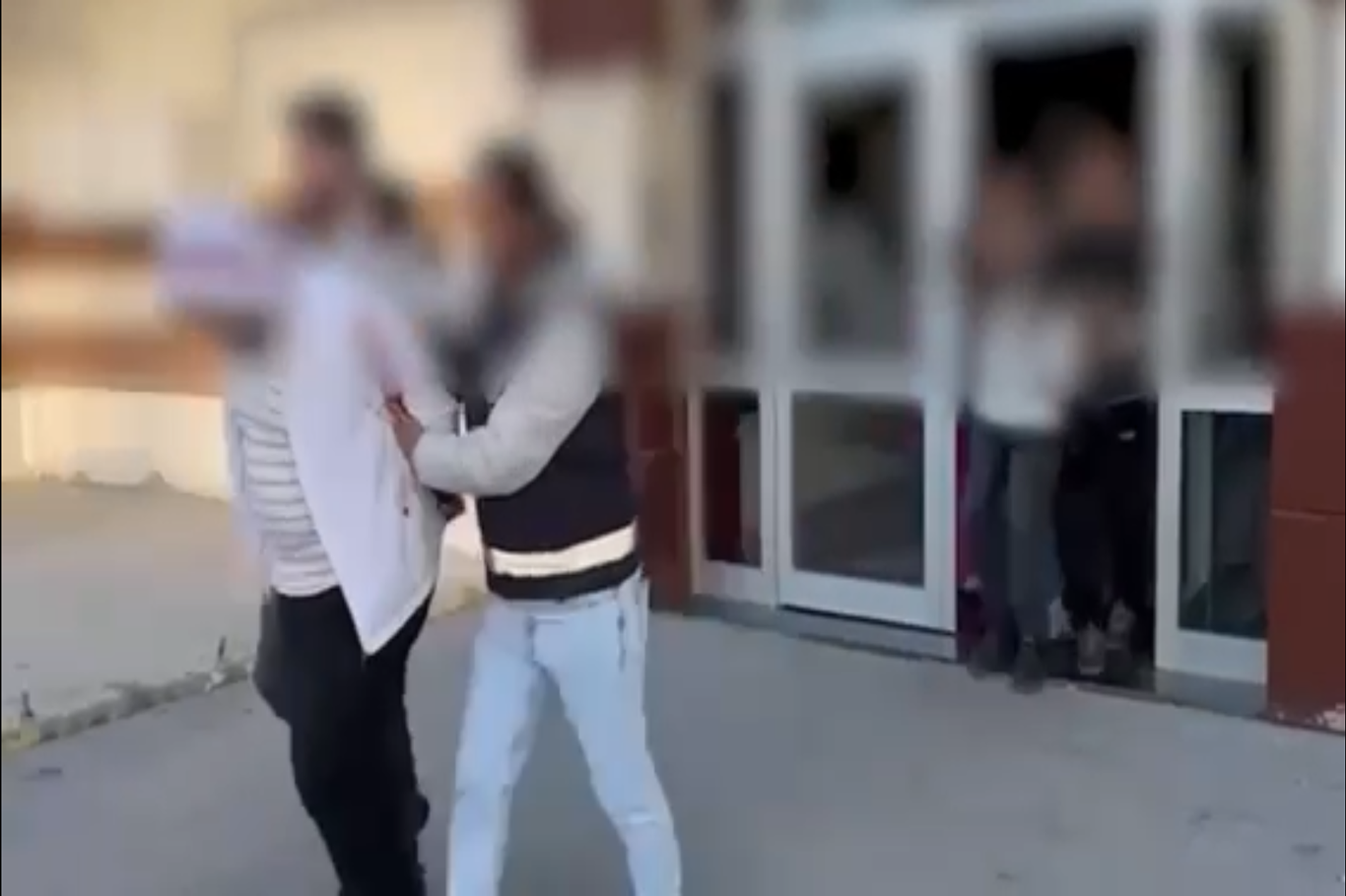 Diyarbakır’da organize suç örgütüne operasyon: 25 tutuklama