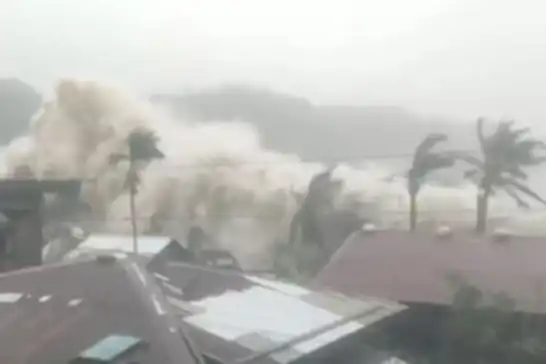 Tayvan, Fung-wong tayfunu nedeniyle 8 binden fazla kişiyi tahliye etti