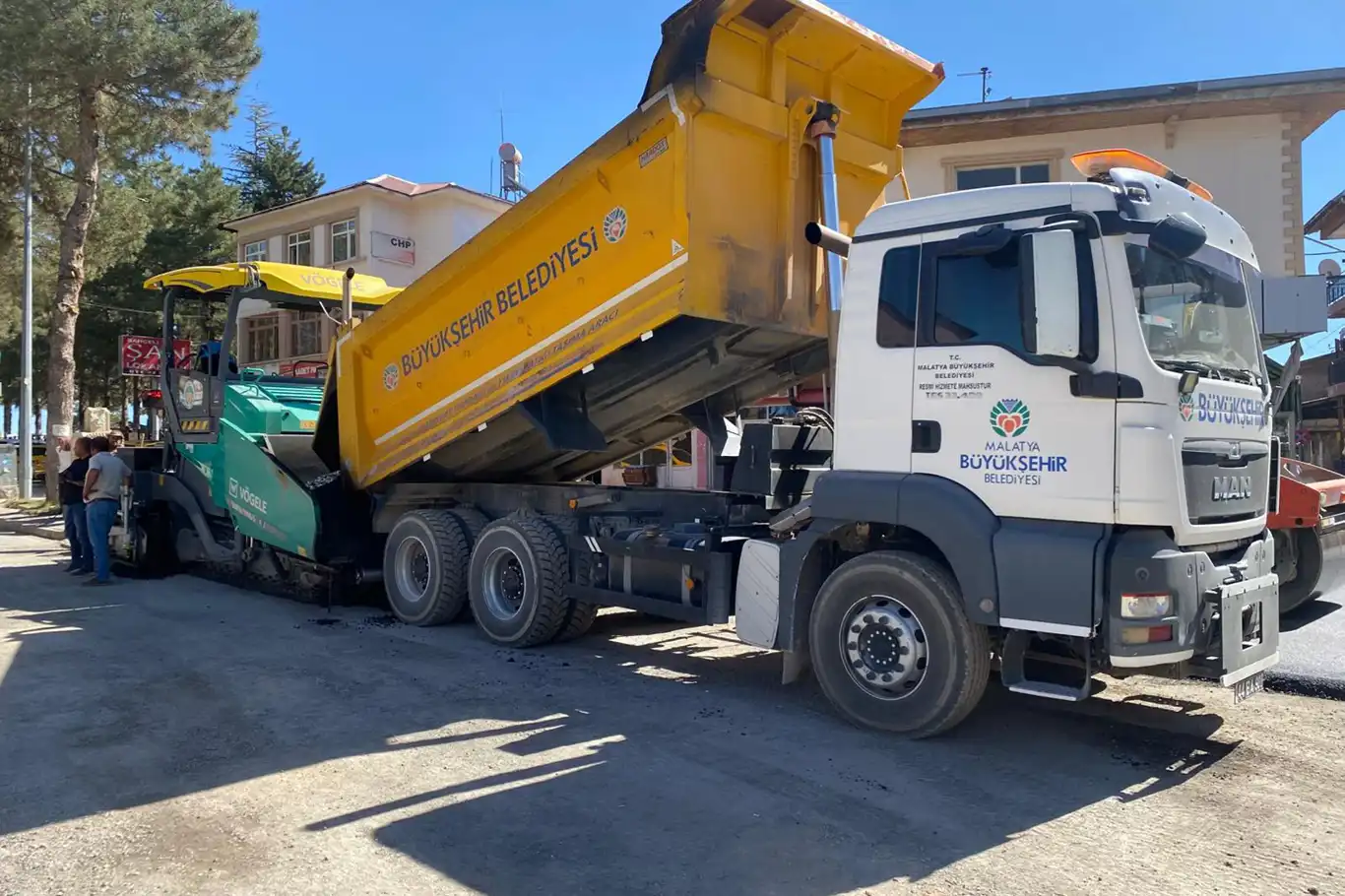 Büyükşehir Belediyesi'nden Arapgir'e kapsamlı yol ve alt yapı çalışması