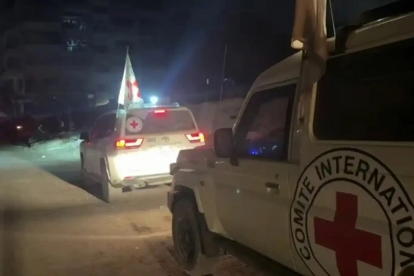 المقاومة الفلسطينية تسلم جثة أسير صهيوني آخر ضمن صفقة التبادل