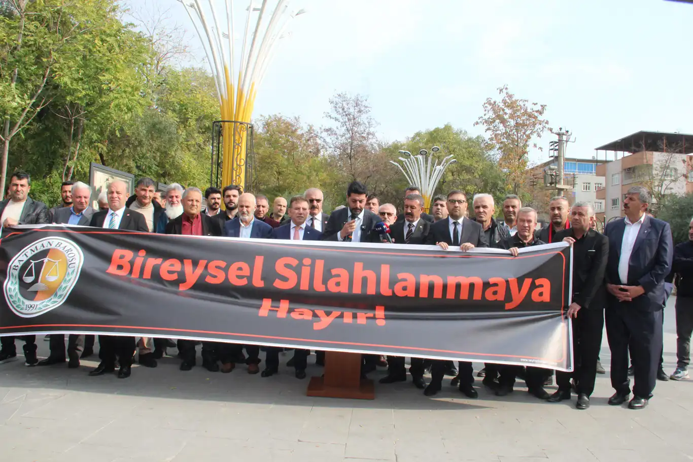 Batman'da STK'lardan silahlı şiddete karşı toplumsal duyarlılık çağrısı