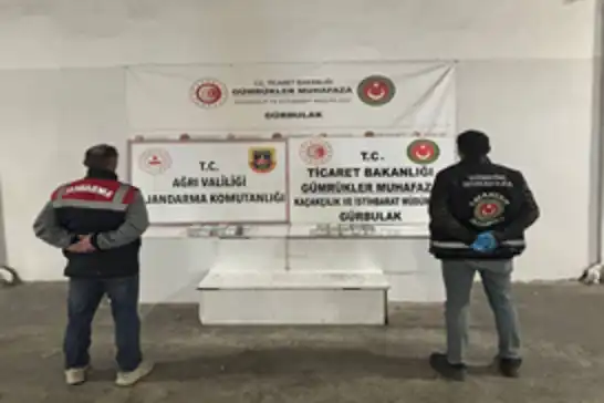 Ağrı'da gerçekleştirilen uyuşturucu operasyonunda 2 kişi gözaltına alındı