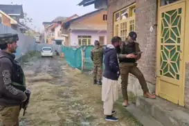 الهند تشنّ مداهمات واسعة تستهدف أنصار الجماعة الإسلامية في كشمير