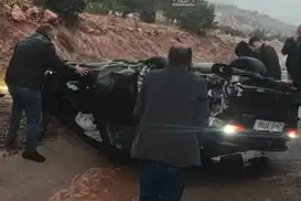 Şırnak'ta kayganlaşan yolda otomobil takla attı: 2 yaralı