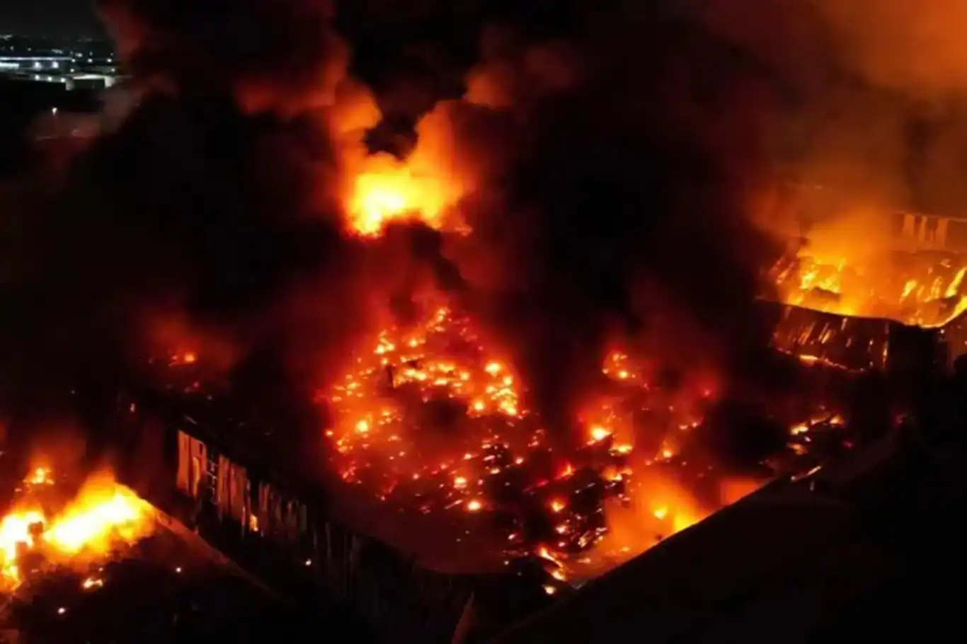 انفجار في منطقة صناعية بالأرجنتين يُسفر عن إصابة 20 شخصاً