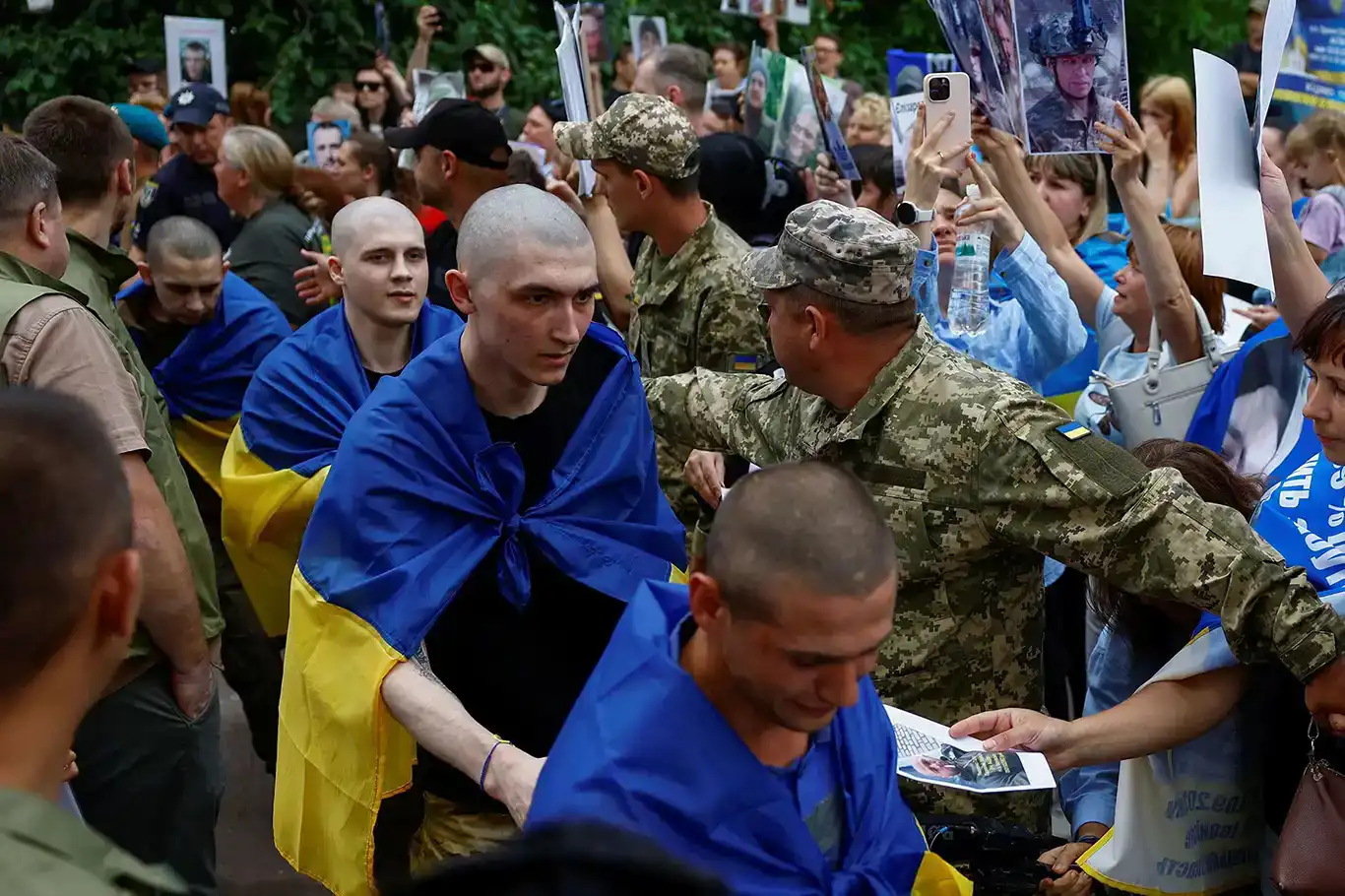 أوكرانيا تعلن استئناف تبادل الأسرى مع روسيا بوساطة تركية وإماراتية