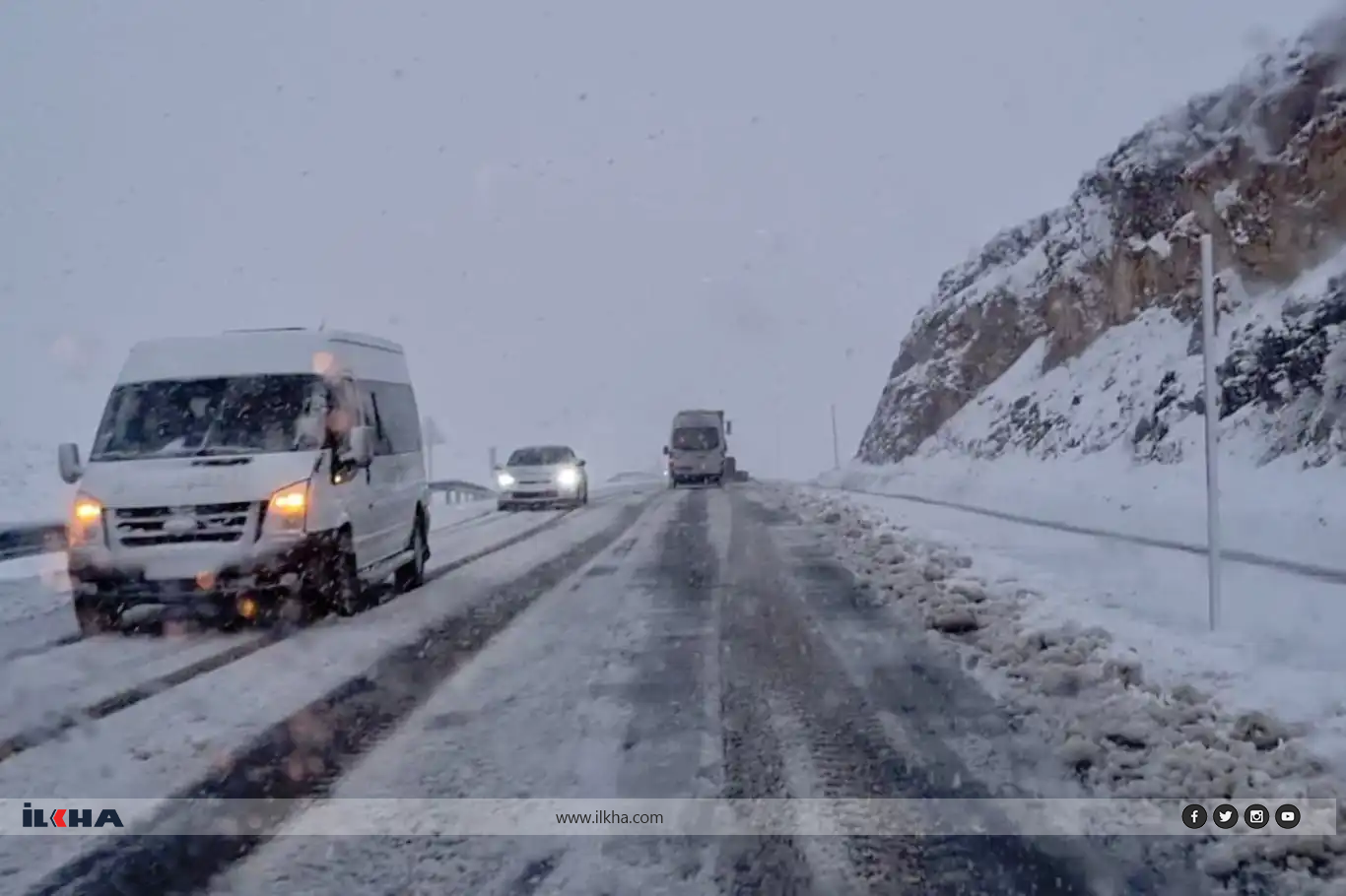 Çîyayê Dome bi berfê spî û hat nixumandin