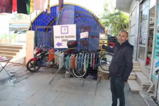 Batman'da Tren Garı alt geçidi kapalı, esnaf ve vatandaş çalışmaların hızlanmasını bekliyor