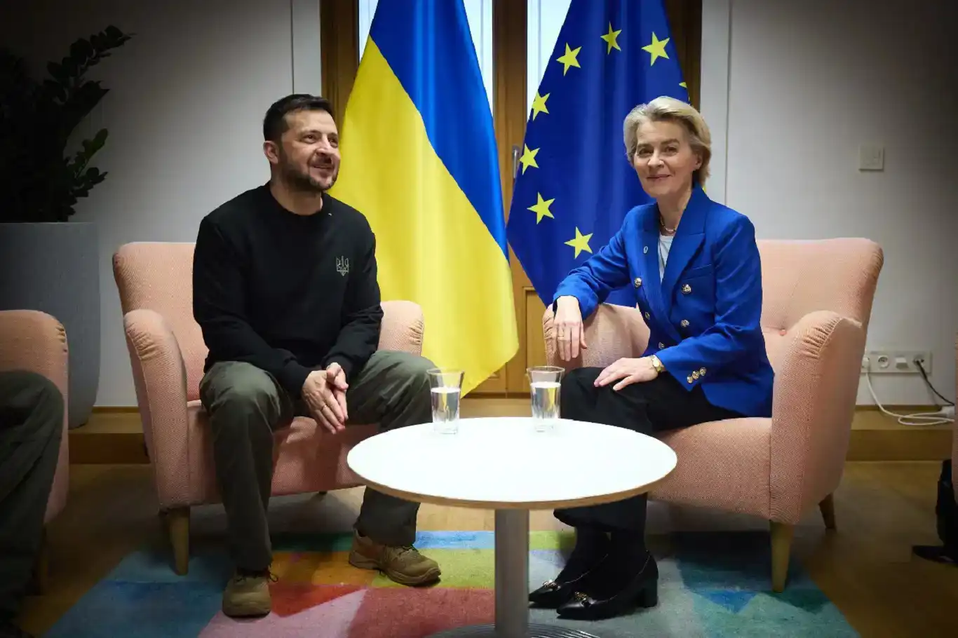Von der Leyen urges EU leaders to approve €135.7 billion aid package for Ukraine