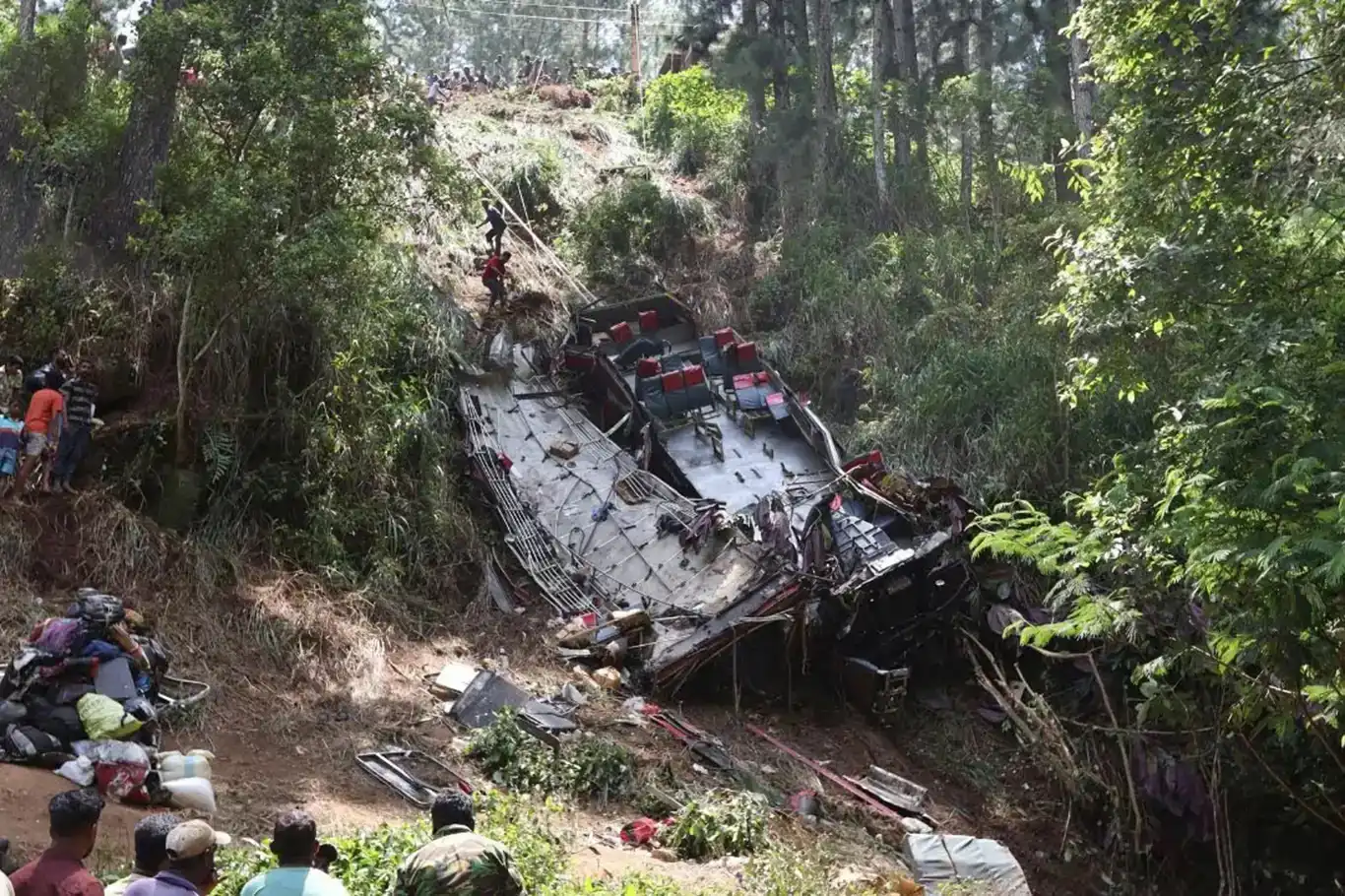 Li Ekvadorê otobûs gêrê şerempolê bû: 21 mirî, 40 birîndar