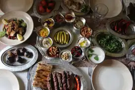 Beslenme ve Diyet Uzmanı Ayyıldız: Gıda zehirlenmeleri arttı, etikete, hijyene ve soğuk zincire dikkat!