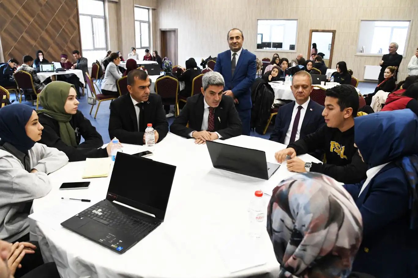 Malatya'da öğrenciler "EkoVizyon" çalıştayı ile çevreye değer katan fikirler üretti