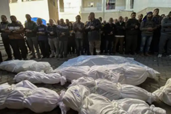 İşgalcilerin Gazze Şeridi'ndeki yerleşim yerlerine yönelik saldırılarında şehitler var