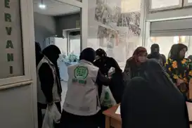 Tarsus'ta Umut Kervanı'ndan muhtaçlara yardım