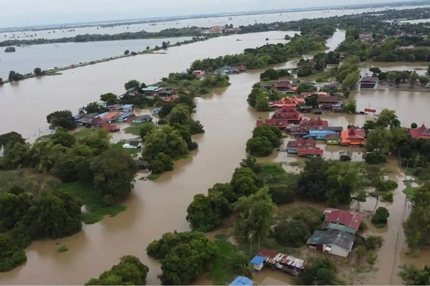 Thailand flood death toll hits 25; over 440,000 affected in 12 provinces
