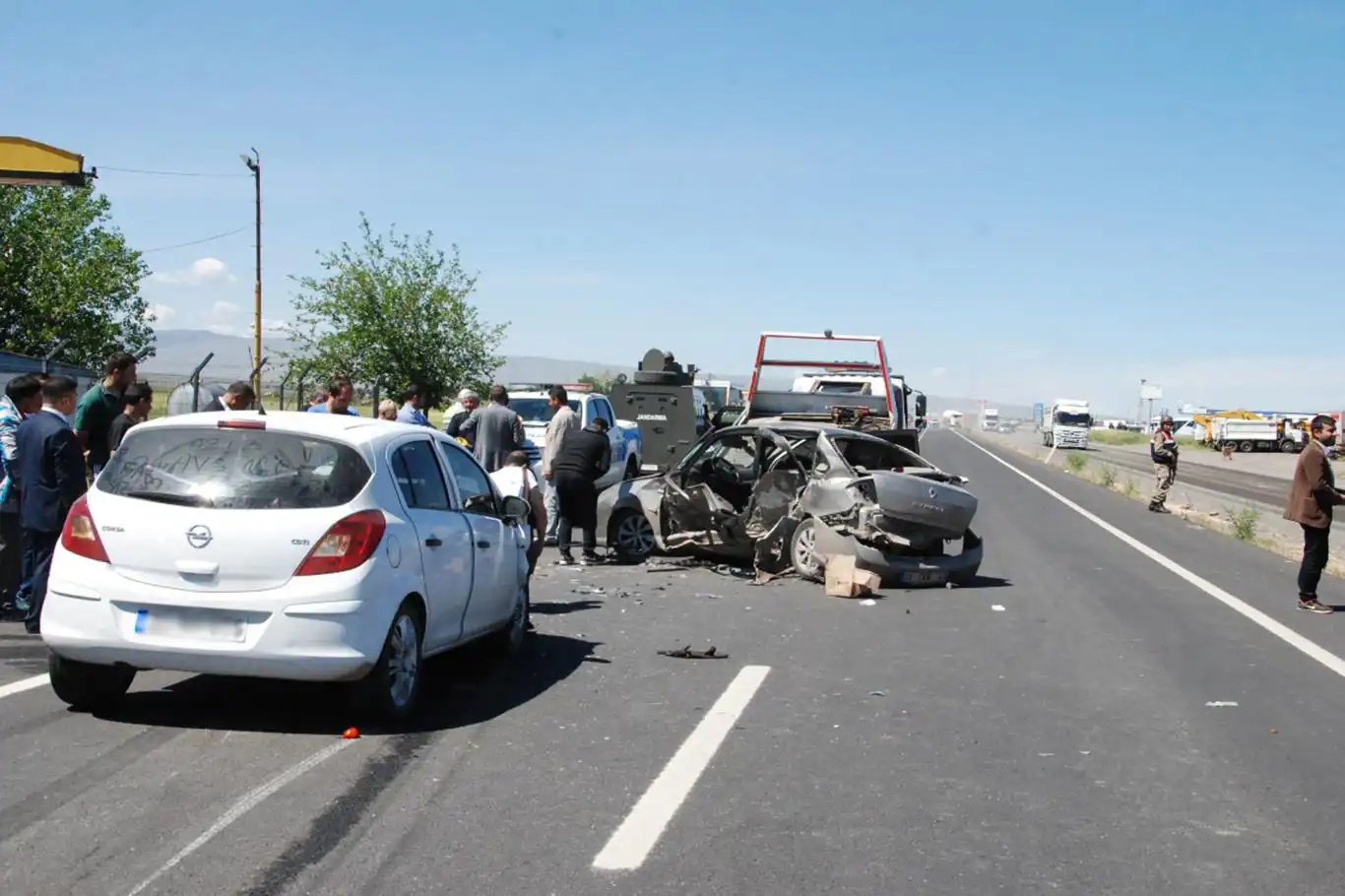 Diyarbakır'da 9 aylık kaza bilançosu: 26 ölü 4 bin 611 yaralı Diyarbakır'da 9 aylık kaza bilançosu: 26 ölü 4 bin 611 yaralı