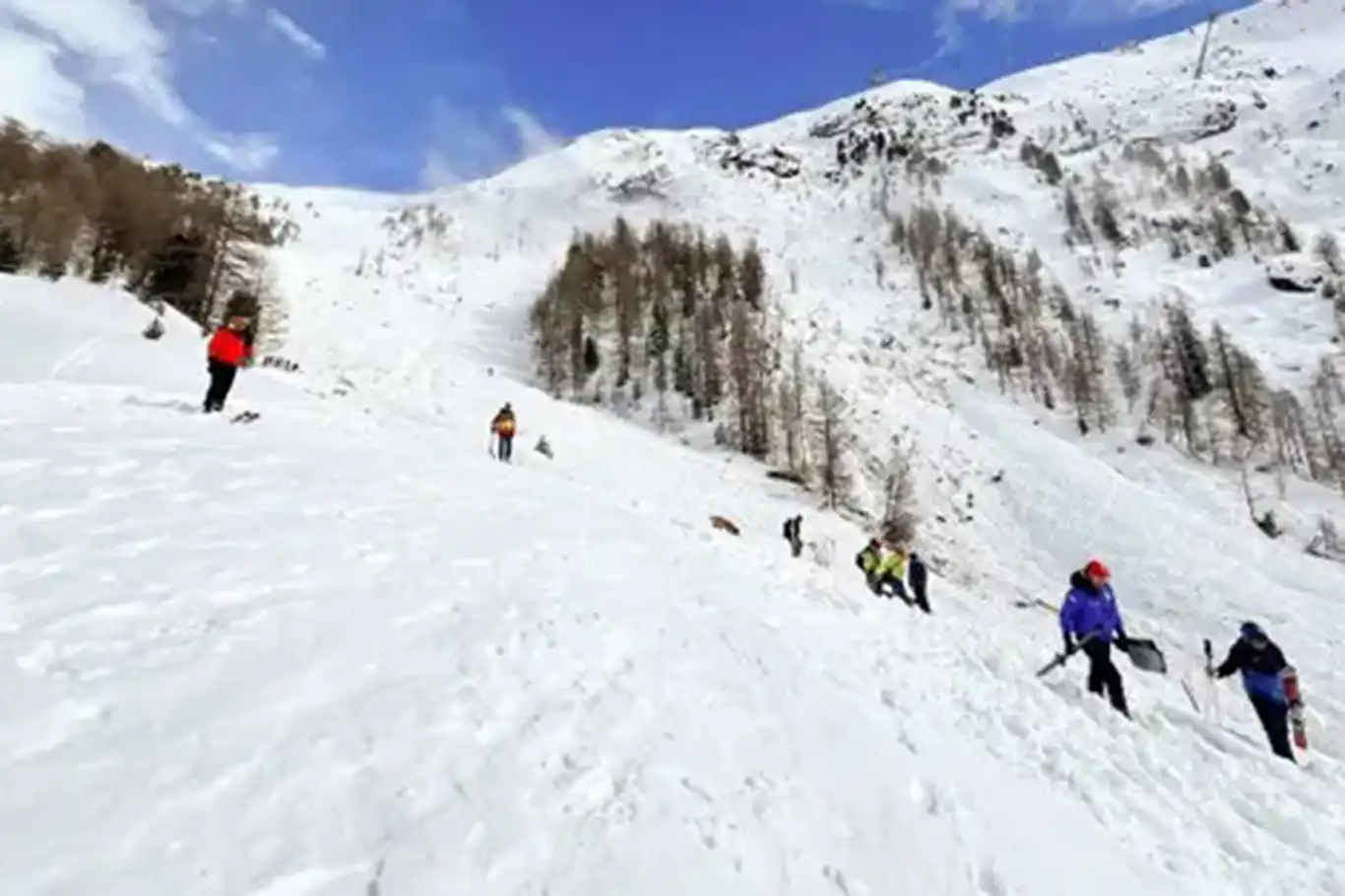 Alp Dağları'nda çığ düştü: 5 ölü