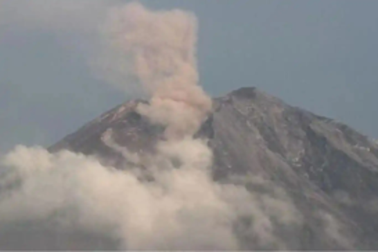 Over 900 evacuated, 170 climbers rescued after Mount Semeru eruption in Indonesia