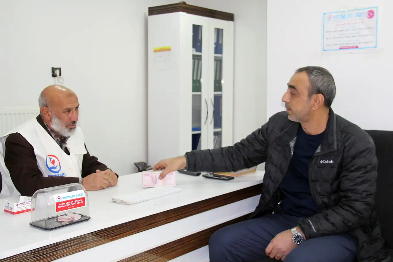 Diyarbakırlı hayırsever kira gelirlerini Gazze'ye bağışladı