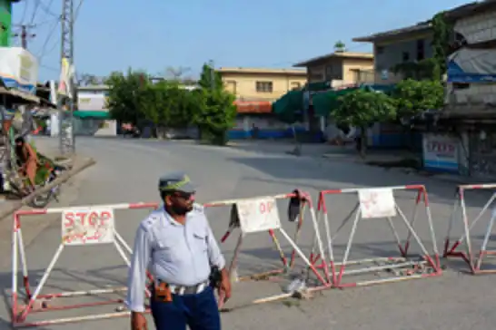 Pakistan'da silahlı saldırı: 7 ölü