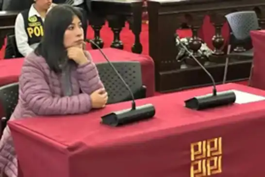 إعادة إصدار مذكرة توقيف بحق رئيسة وزراء بيرو السابقة تشافيز