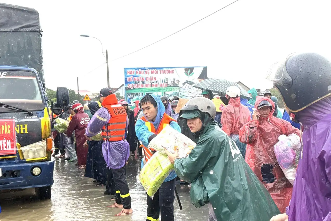 Vietnam'da sel nedeniyle ölü sayısı artıyor