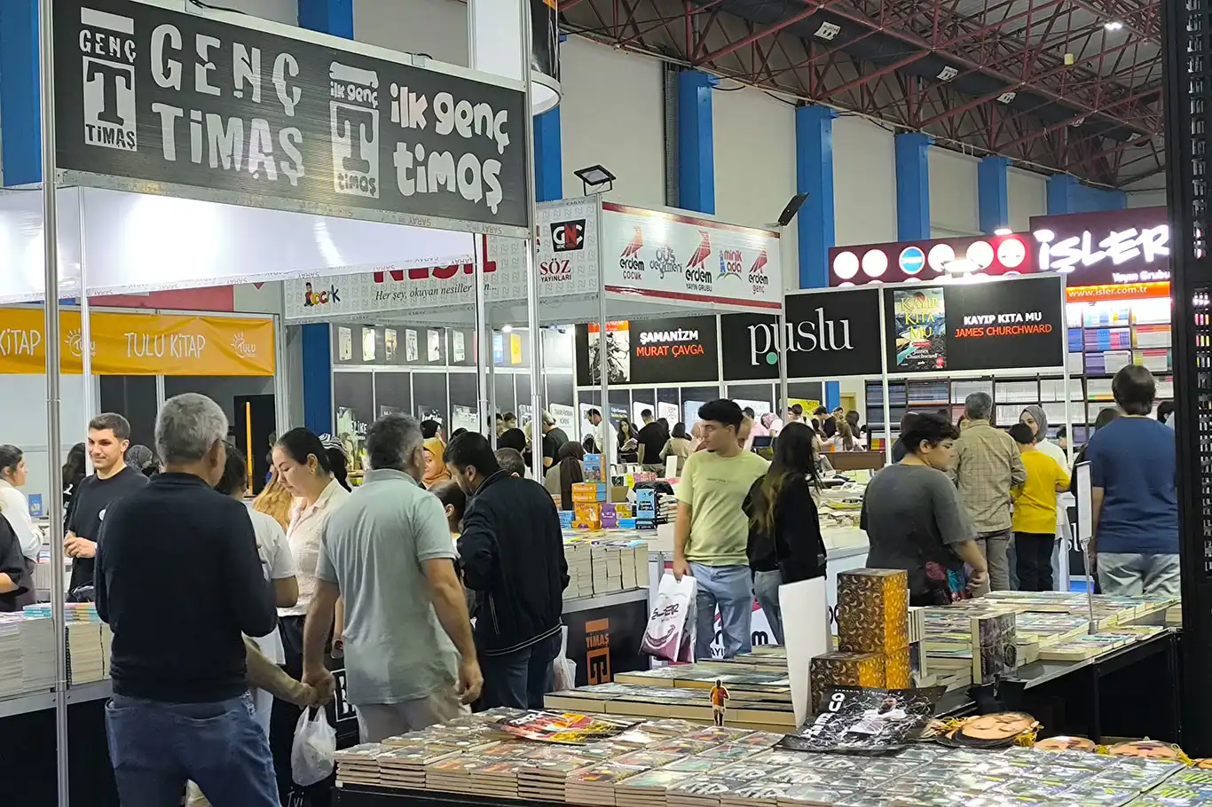 Yazarlar ve okurlar Mersin'de bir araya geliyor