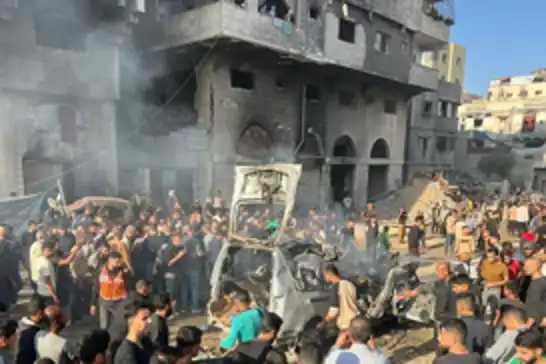 10 شهداء في قصف جديد للاحتلال على غزة رغم اتفاق وقف إطلاق النار