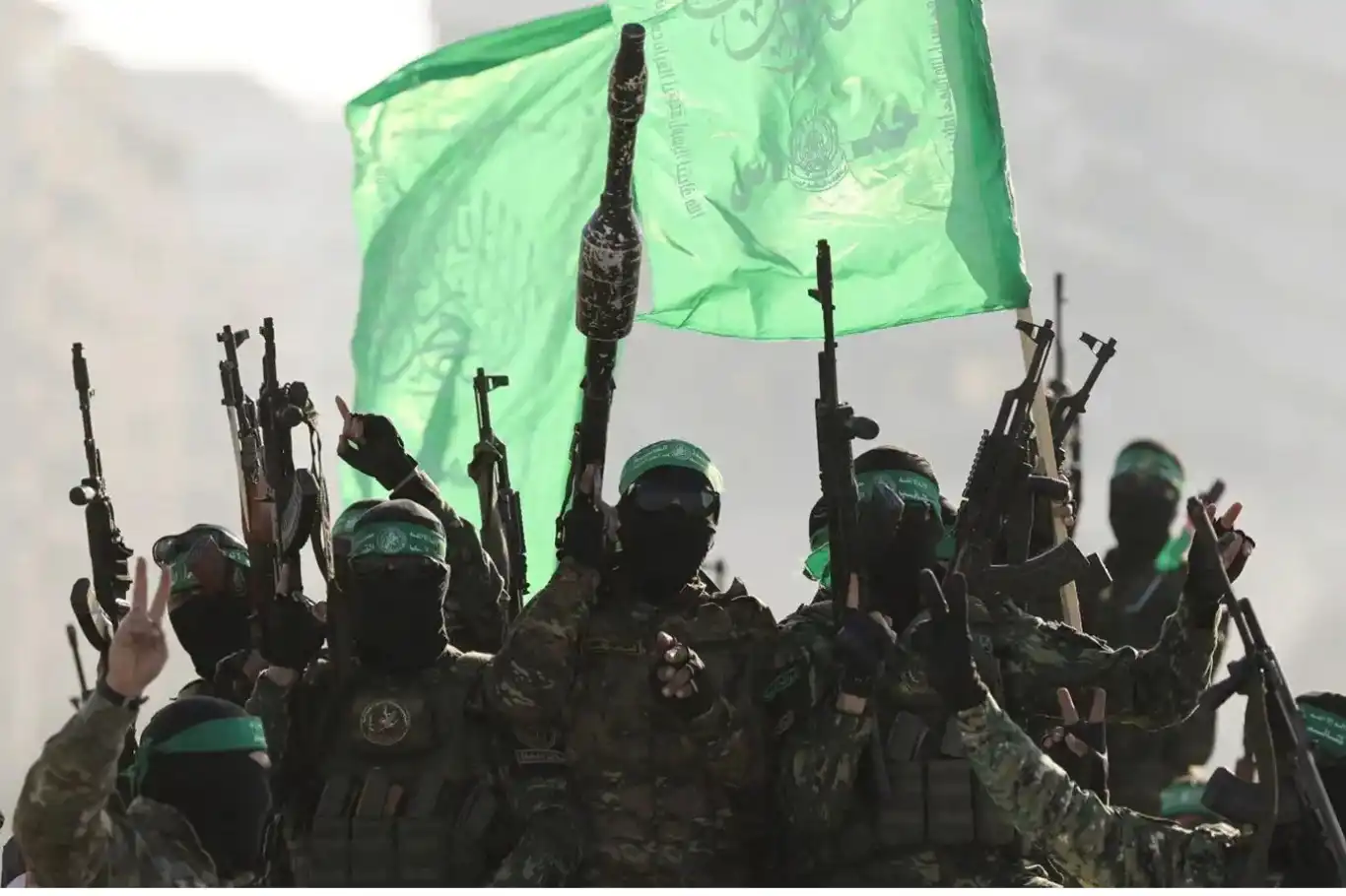 حركة حماس تنفي إبلاغ المبعوث الأمريكي بانتهاء وقف إطلاق النار