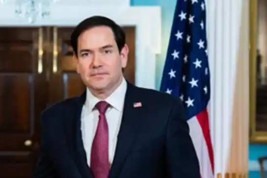 وزير الخارجية الأمريكي ينفي أن خطة ترامب تعكس موقف الإدارة الأمريكية