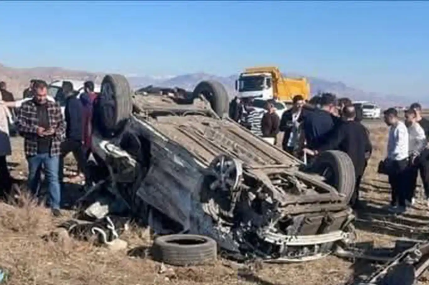 İdil-Cizre arası kara yolunda kaza: 8 yaralı