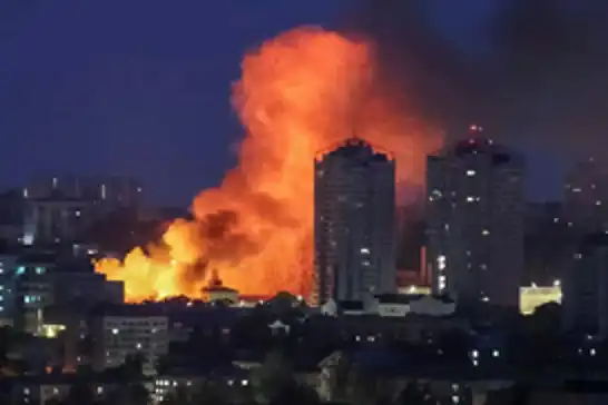 ما لا يقل عن 4 قتلى..روسيا تهاجم خاركيف بطائرات مسيّرة