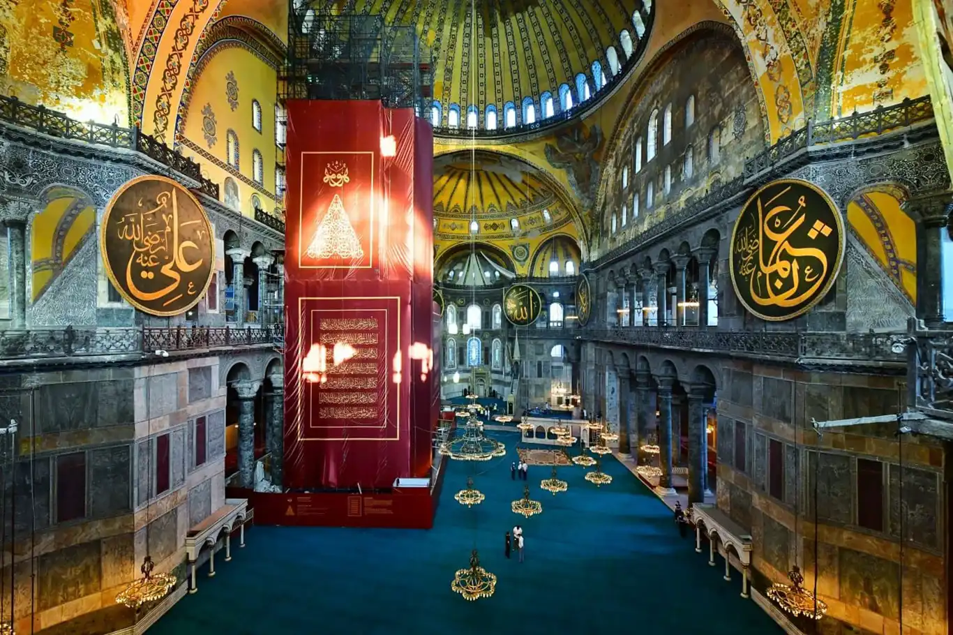 DMM'den Ayasofya'daki vinç görüntüleri hakkındaki iddialara açıklama