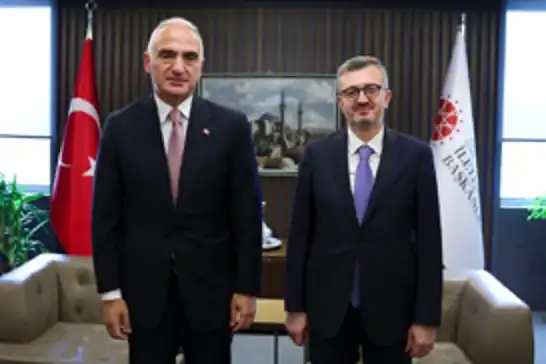 Kültür ve Turizm Bakanı Ersoy, İletişim Başkanlığını ziyaret etti