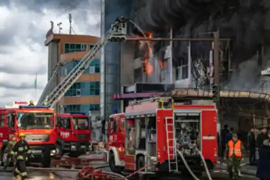 انفجار در مرکز تجاری در آذربایجان: ۷ نفر نجات یافتند