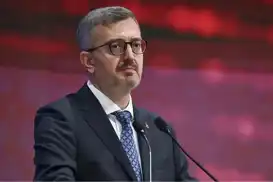 رئيس الاتصالات دوران: توقيع وثائق لتعزيز التعاون الثنائي