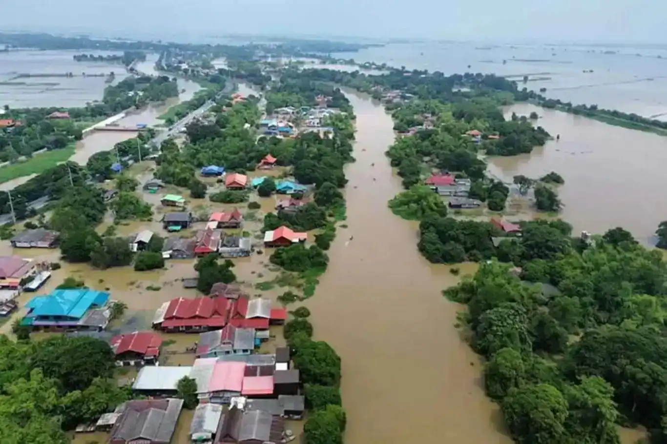 Severe floods in Thailand affect over 2 million people, 13 dead