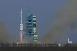 Çin Shenzhou-22 uzay aracını uzaya gönderdi