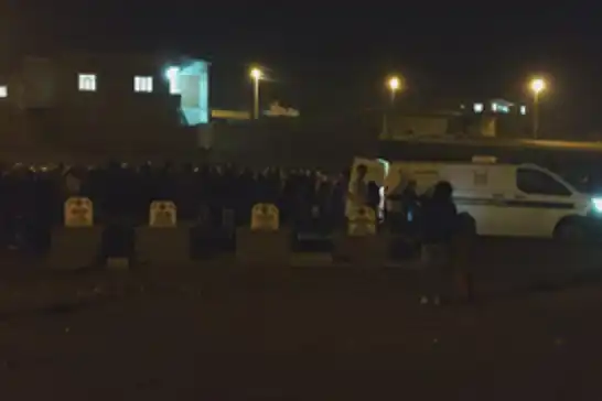 Evde ölü bulunan ailenin babası defnedildi, anne ve çocuk memleketine gönderildi 