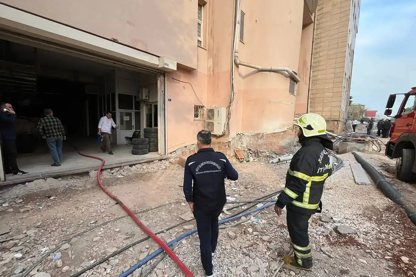 Li Rihayê di avahîya dadgehê de teqîn: 1 birîndar