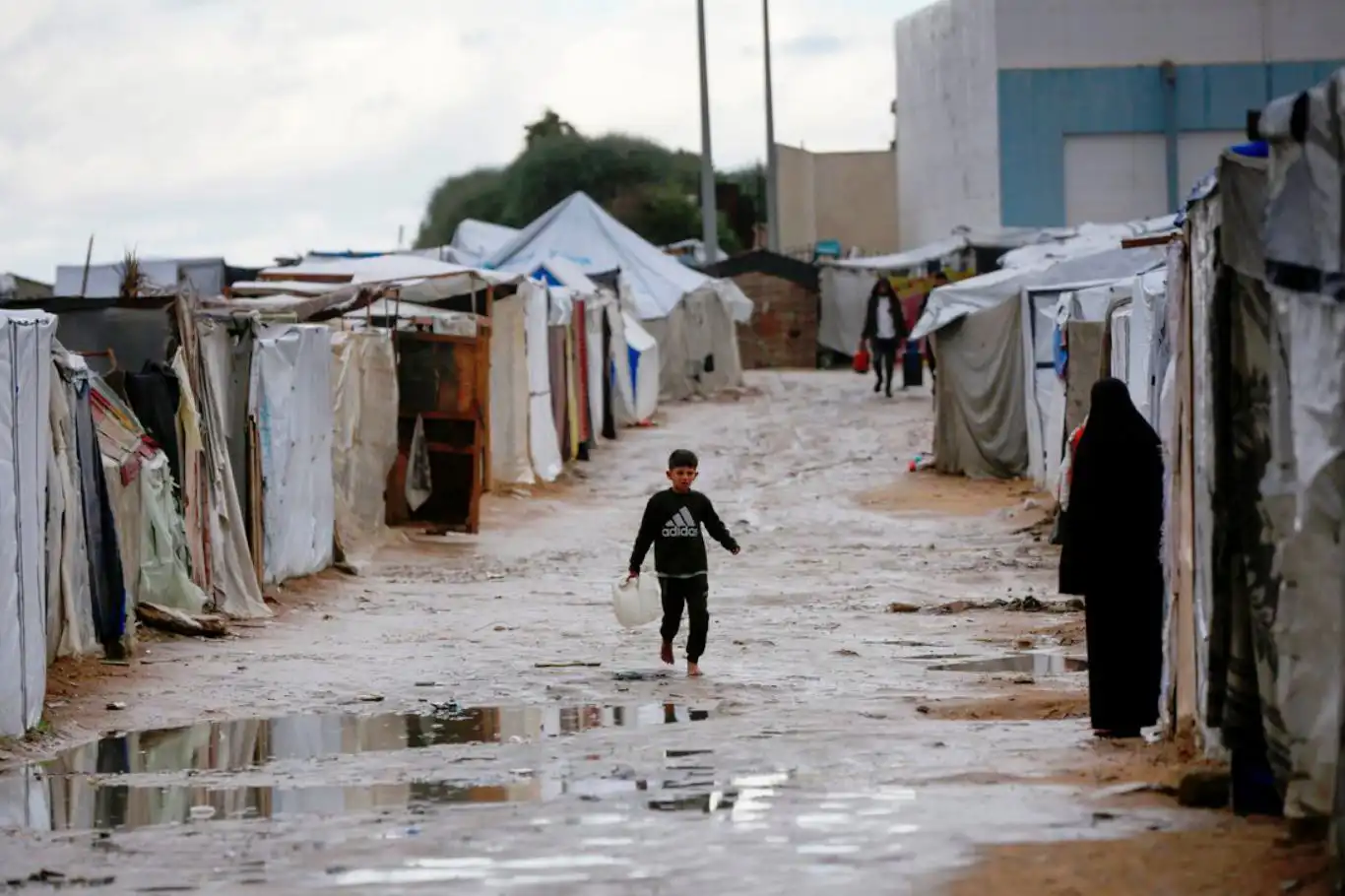 UNRWA: Gazze’de barınaksız binlerce insan şiddetli soğukların tehdidi altında