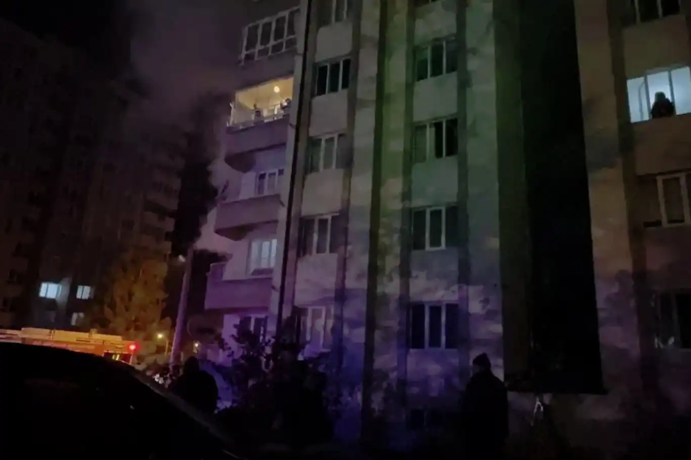 Kütahya’da apartman yangını: Bir ölü, 2 yaralı