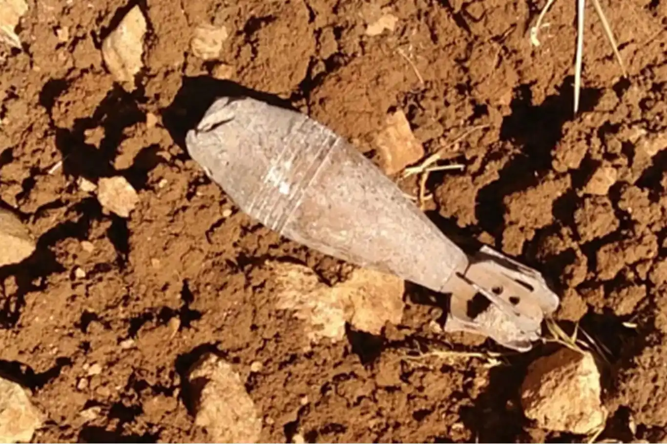 لە ئەفغانستان لە ئەنجامی تەقینەوە بۆمبێکی سەردەمی داگیرکاری ٣ منداڵ کوژران
