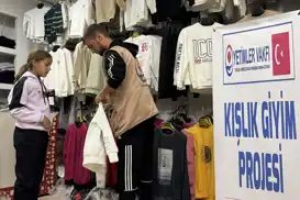 Yetimler Vakfı'ndan, Gazze'deki yetimlere kışlık giysi yardımı